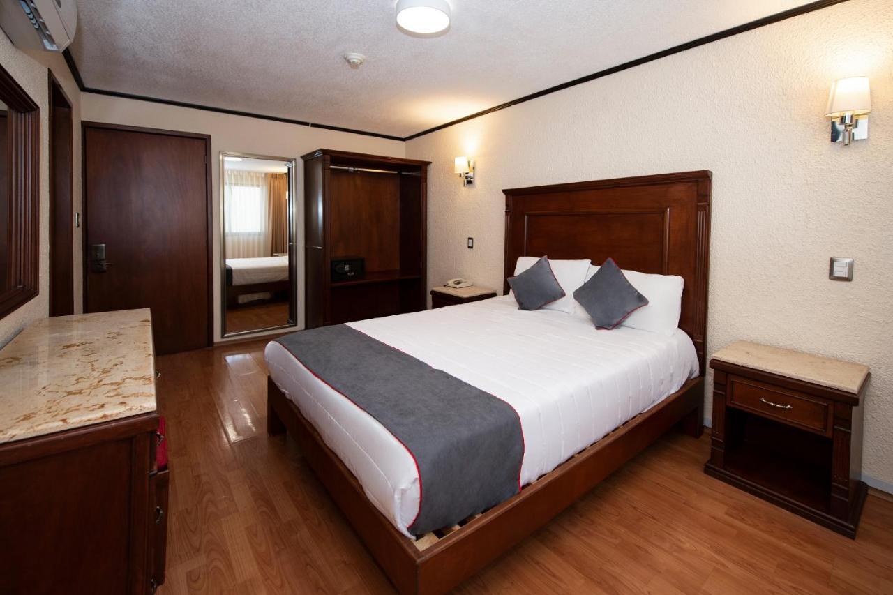 Hotel Senorial เกเรตาโร ภายนอก รูปภาพ