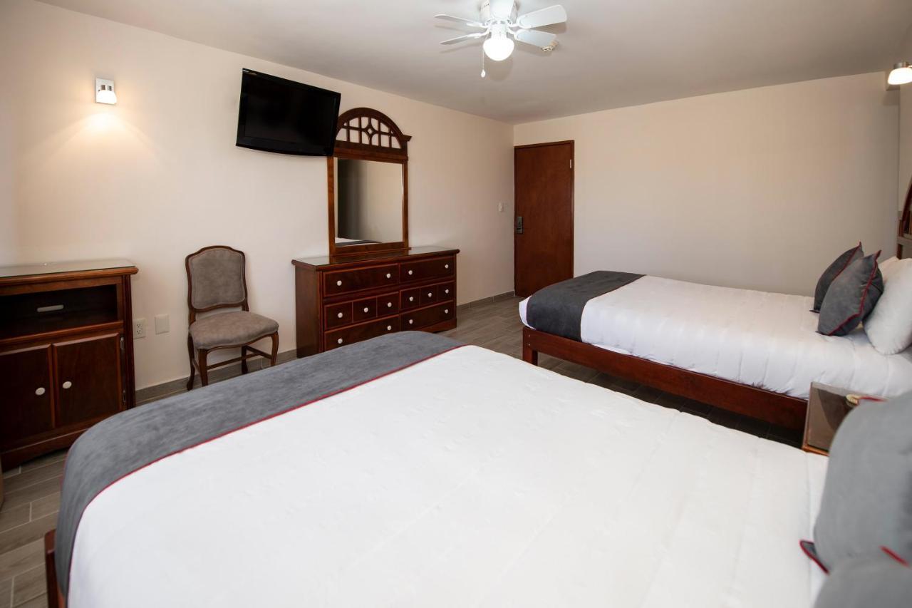 Hotel Senorial เกเรตาโร ภายนอก รูปภาพ