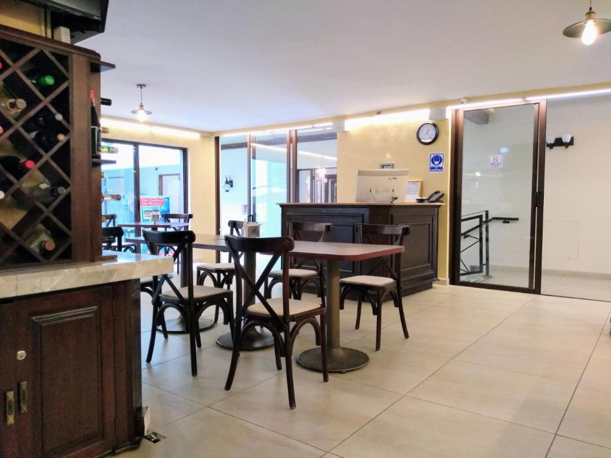 Hotel Senorial เกเรตาโร ภายนอก รูปภาพ